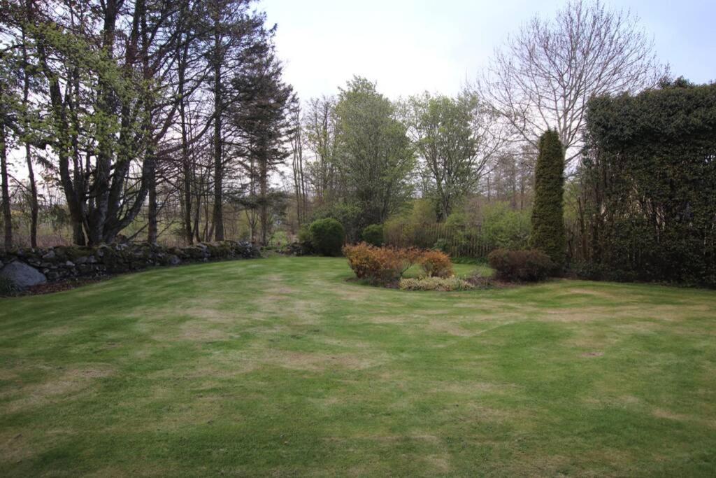 Serene Countryside Home With Manicured Gardens Stonehaven Εξωτερικό φωτογραφία
